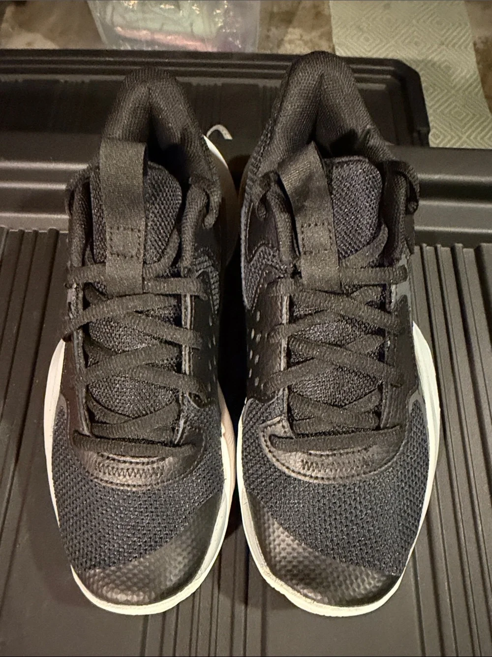 Under Armour Jet ‘23 Basketball Sneakers in Big Kids Youth Size 4 NWOB